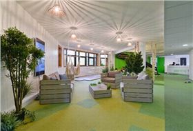 上海辦公家具廠家:草原風前臺休閑區