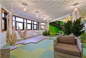 上海辦公家具廠家:草原風前臺休閑區