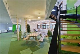 上海辦公家具廠家:草原風前臺休閑區