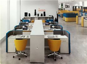 簡約單調(diào)的辦公家具設(shè)計(jì)