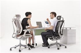 人體工學(xué)椅 人體工學(xué)椅