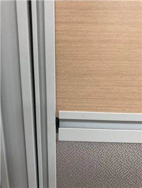 辦公桌屏風(fēng)式隔斷 辦公桌屏風(fēng)式隔斷