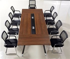 網(wǎng)狀辦公椅弓形