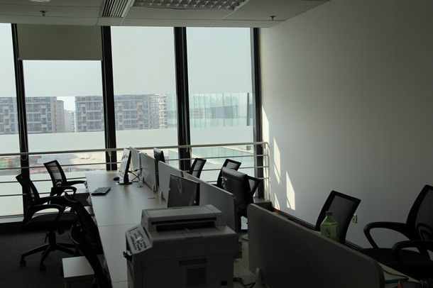 上德企業(yè)集團(tuán)職員辦公區(qū)1