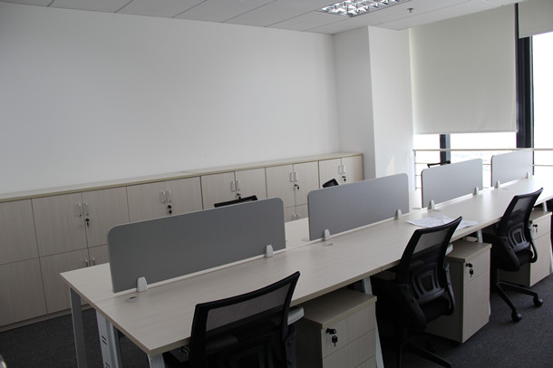 上德企業(yè)集團(tuán)職員辦公區(qū)3