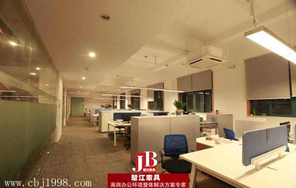 曼姿襪業職員辦公區