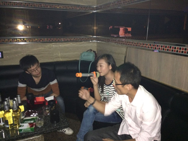 萬圣節(jié)——碧江家具歡唱一堂