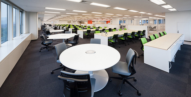 HT貿易公司高端辦公家具環境實景圖