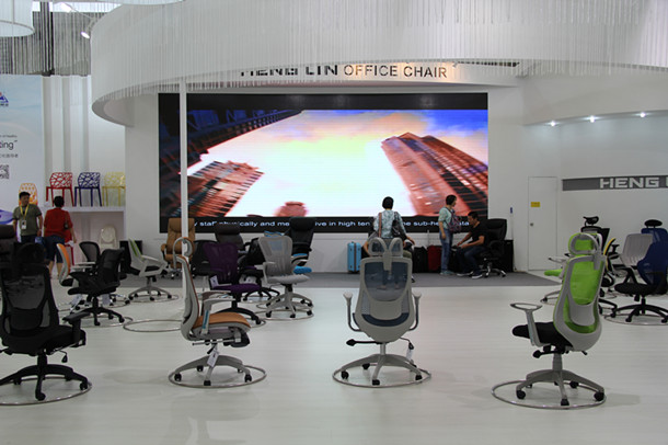 上海辦公家具展——碧江家具小編現(xiàn)場拍攝