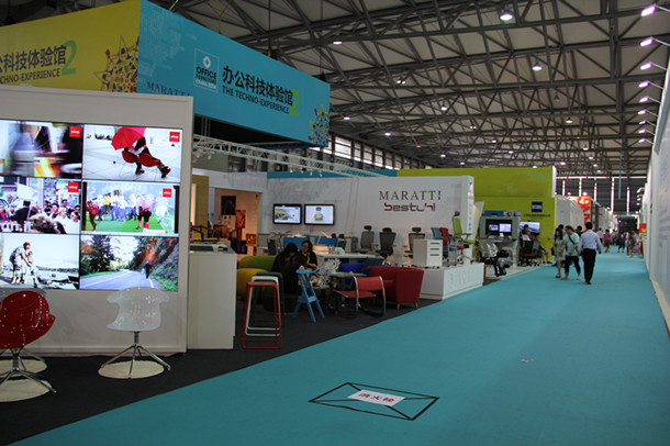 上海辦公家具展——碧江家具小編現(xiàn)場拍攝