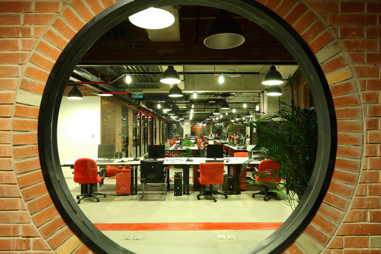 上海辦公家具廠家——工業(yè)風(fēng)下的蘇州園林風(fēng) 上海辦公家具廠家——工業(yè)風(fēng)下的蘇州園林風(fēng)