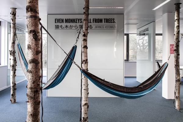 上海辦公家具廠家:帶您走進Nest時尚辦公空間——休閑區一角