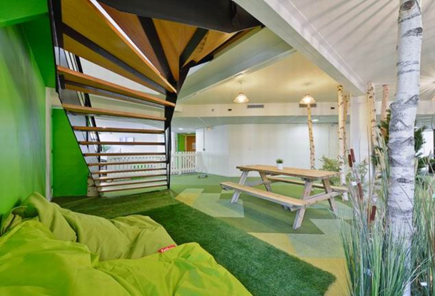 上海辦公家具廠家:草原風前臺休閑區