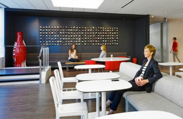 上海辦公家具廠家:可口可樂公司休閑區(qū)