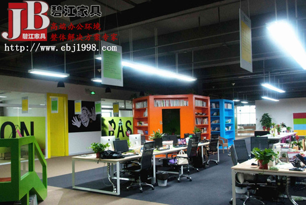 聚會(huì)休閑區(qū)、休閑區(qū)、職員辦公家具