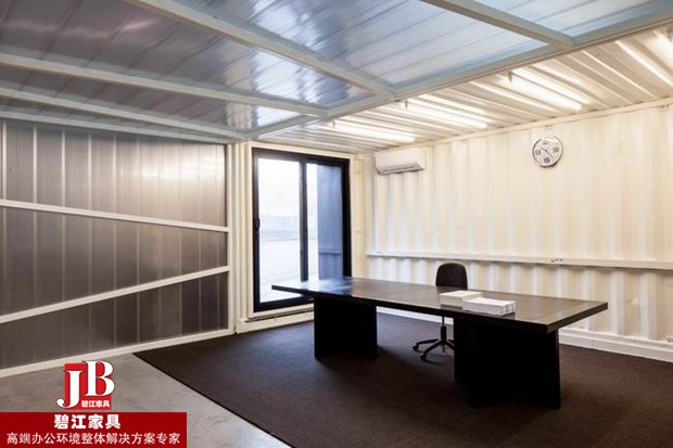 集裝箱內(nèi)的辦公室