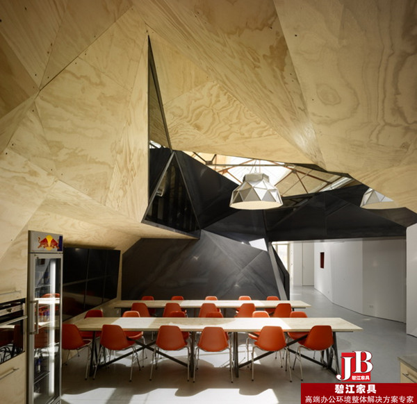 上海碧江辦公家具打造紅牛飲料上海分公司前臺接待區辦公家具