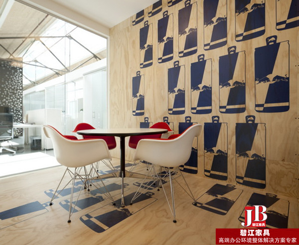 上海碧江辦公家具打造紅牛飲料上海分公司洽談區辦公家具