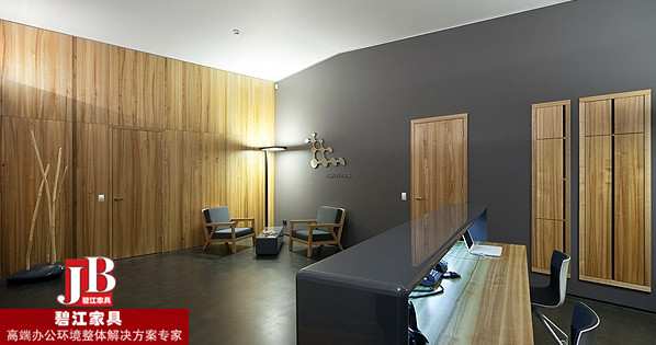 碧江辦公家具網(wǎng)給廣電集團(tuán)一站式配置的高端辦公家具空間