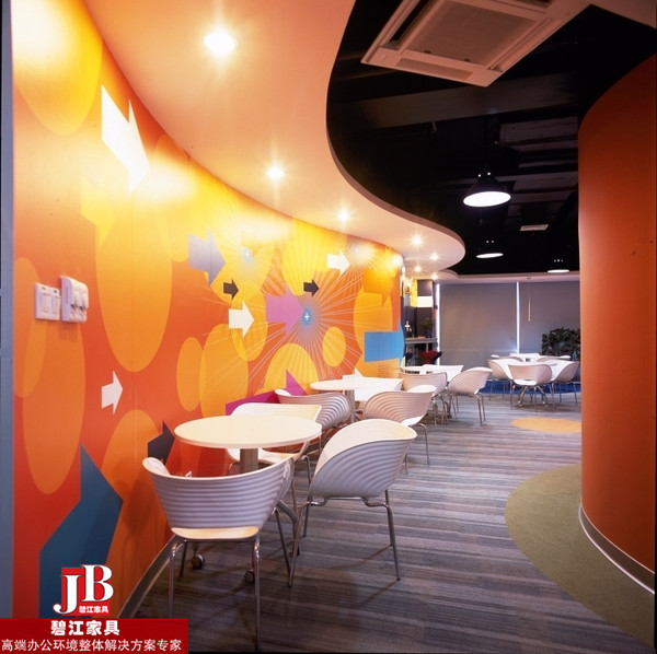 惠普洽談區(qū)辦公家具配置