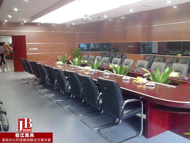 上海廣電電器會議室辦公家具配置實景圖