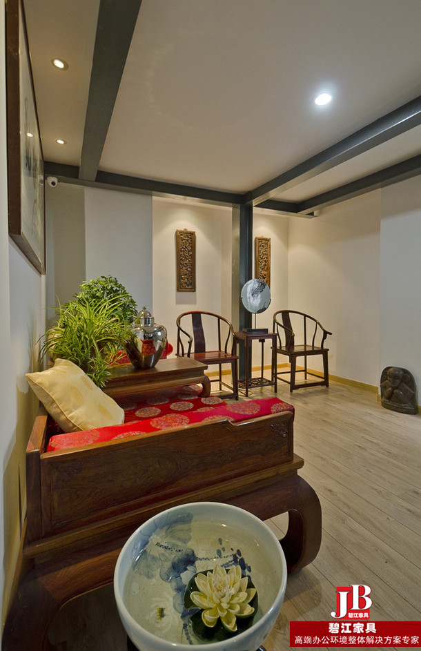 善水堂創意設計機構洽談區辦公家具