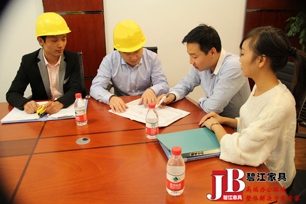 上海碧江辦公家具廠與客戶達成初步洽談共識