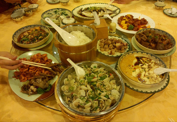 魅族為我們準備的豐盛的晚餐