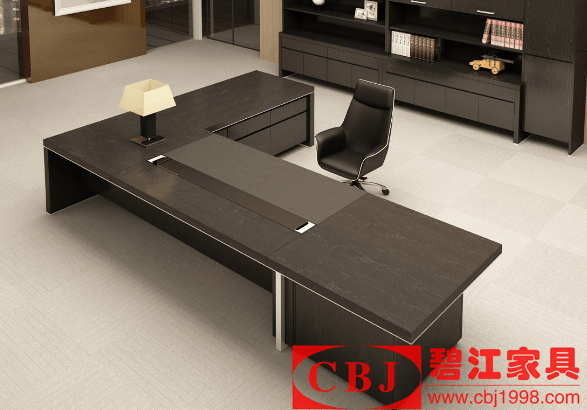 木質(zhì)辦公桌椅