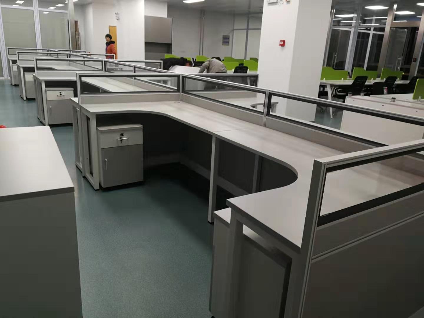 辦公桌屏風隔斷廠家 辦公桌屏風隔斷廠家