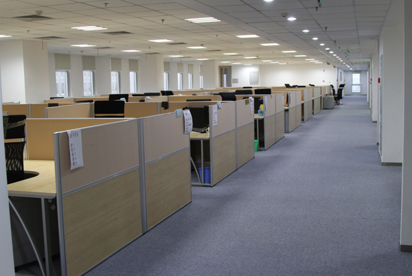 上海屏風(fēng)辦公桌廠家 上海屏風(fēng)辦公桌廠家