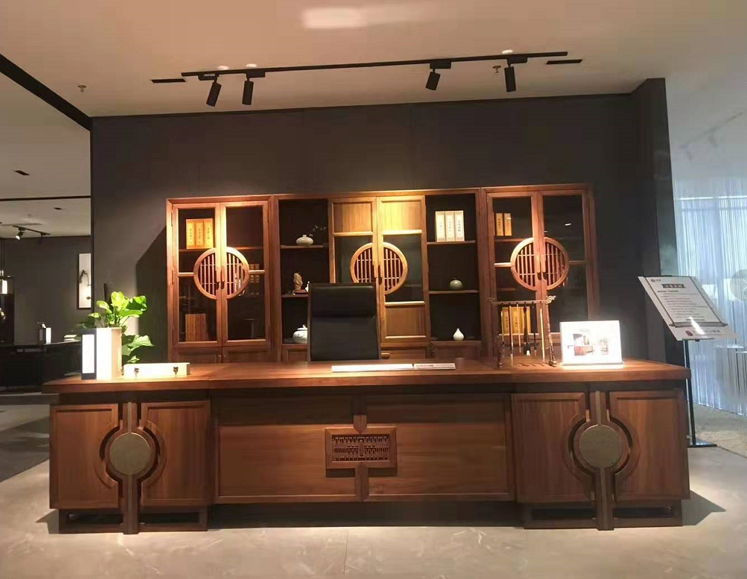 實(shí)木辦公桌定制 實(shí)木辦公桌定制