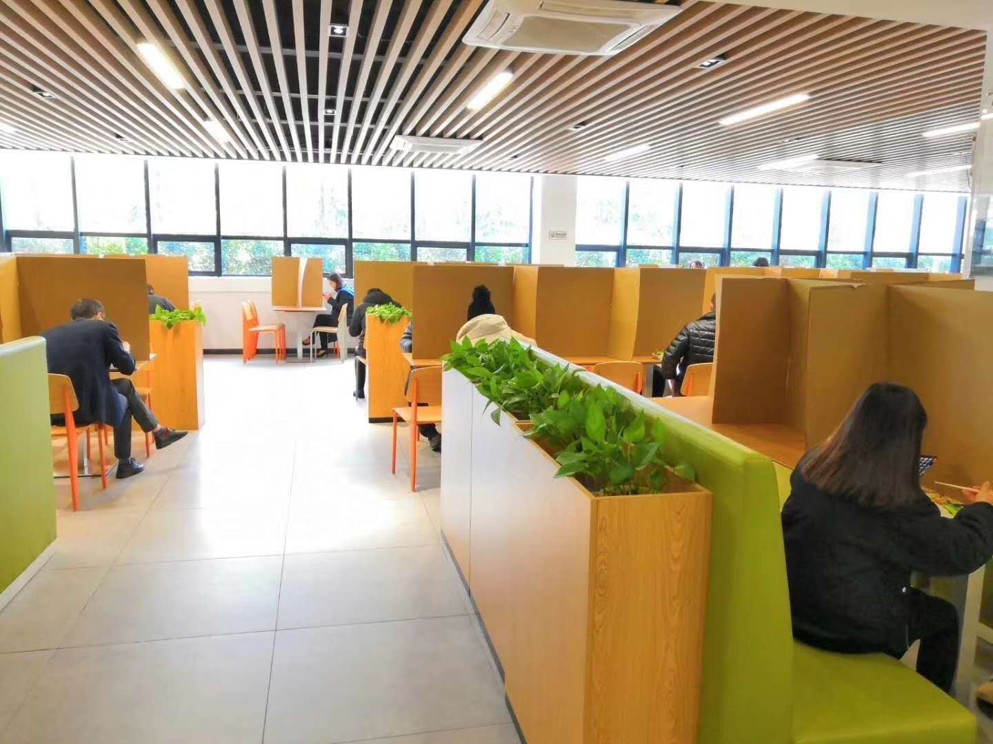 學校餐桌隔離板 學校餐桌隔離板