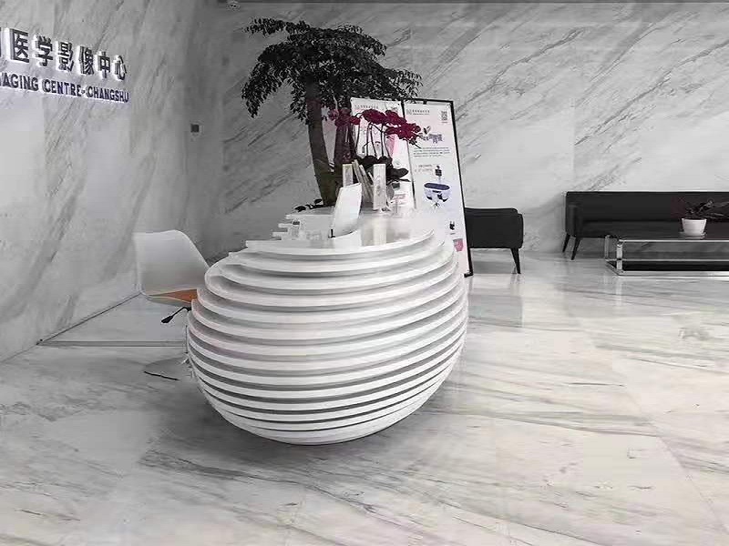 “魚形”烤漆前臺 “魚形”烤漆前臺